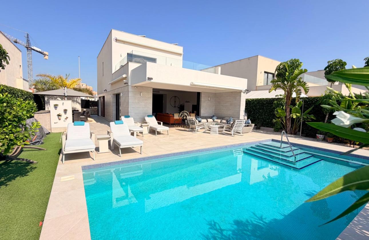 Revente - Detached Villa - Los Montesinos - Los Montesinos - Urb. La Herrada