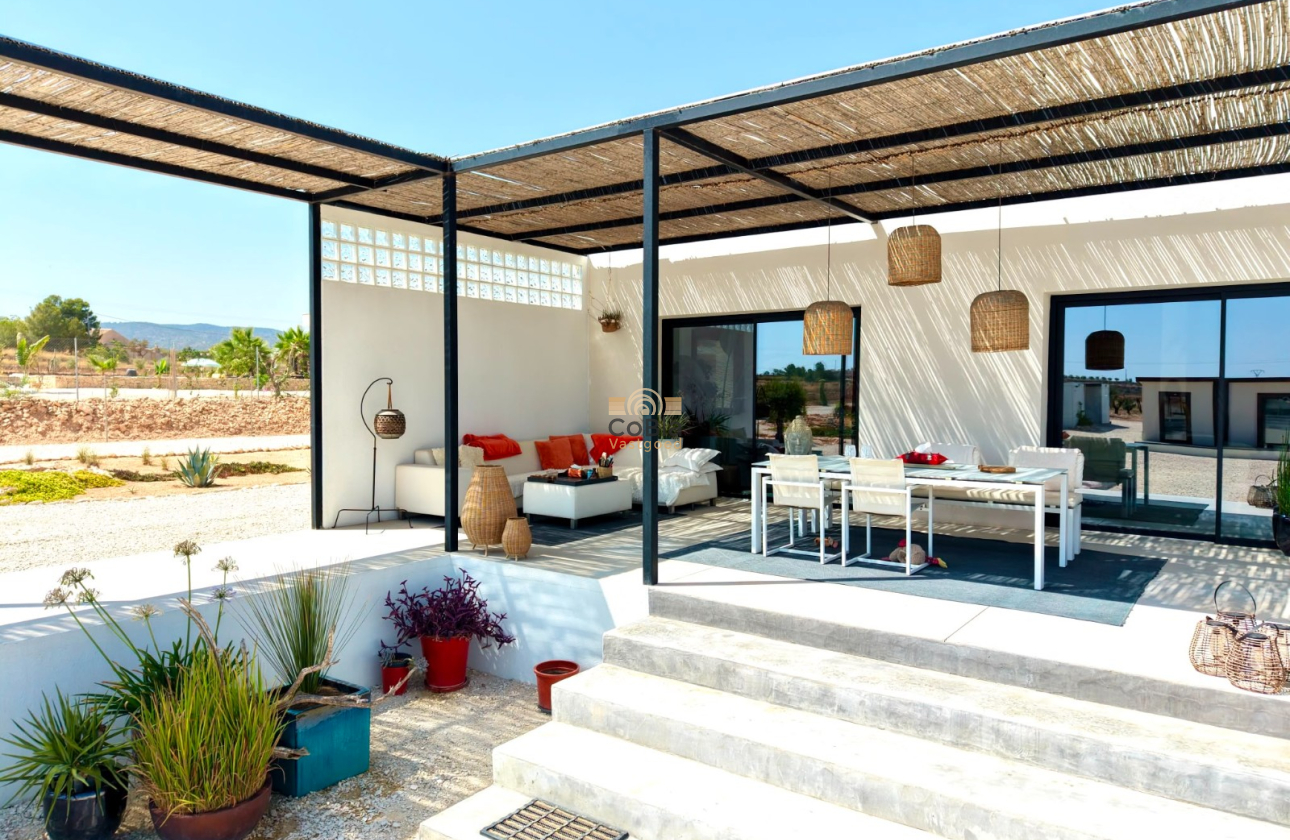 Herverkoop - Detached Villa - Pinoso