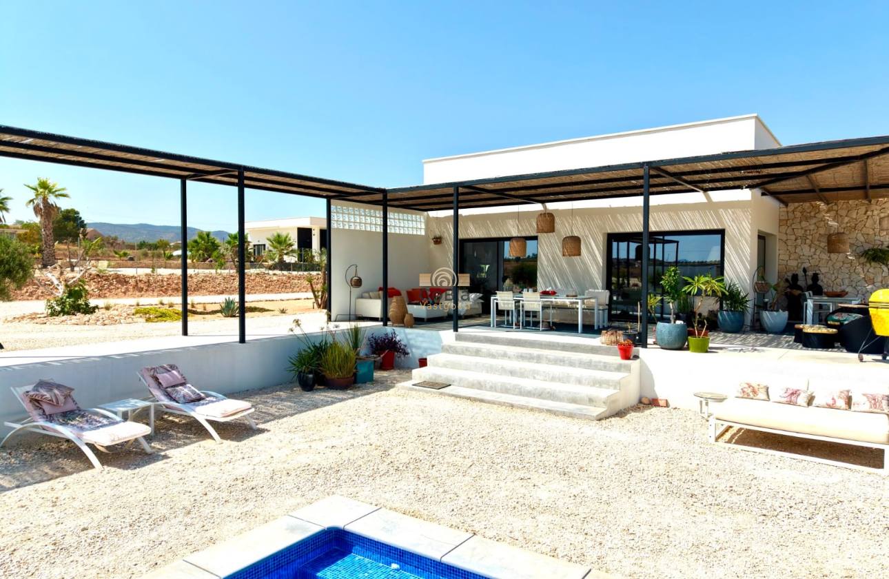 Herverkoop - Detached Villa - Pinoso