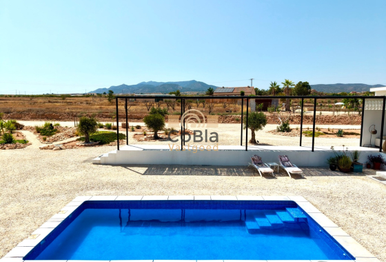 Herverkoop - Detached Villa - Pinoso