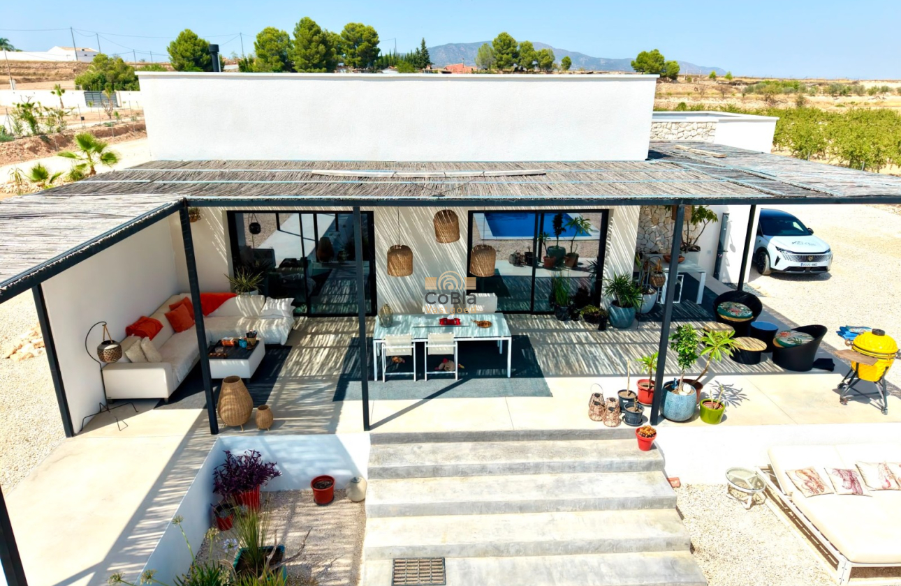 Herverkoop - Detached Villa - Pinoso