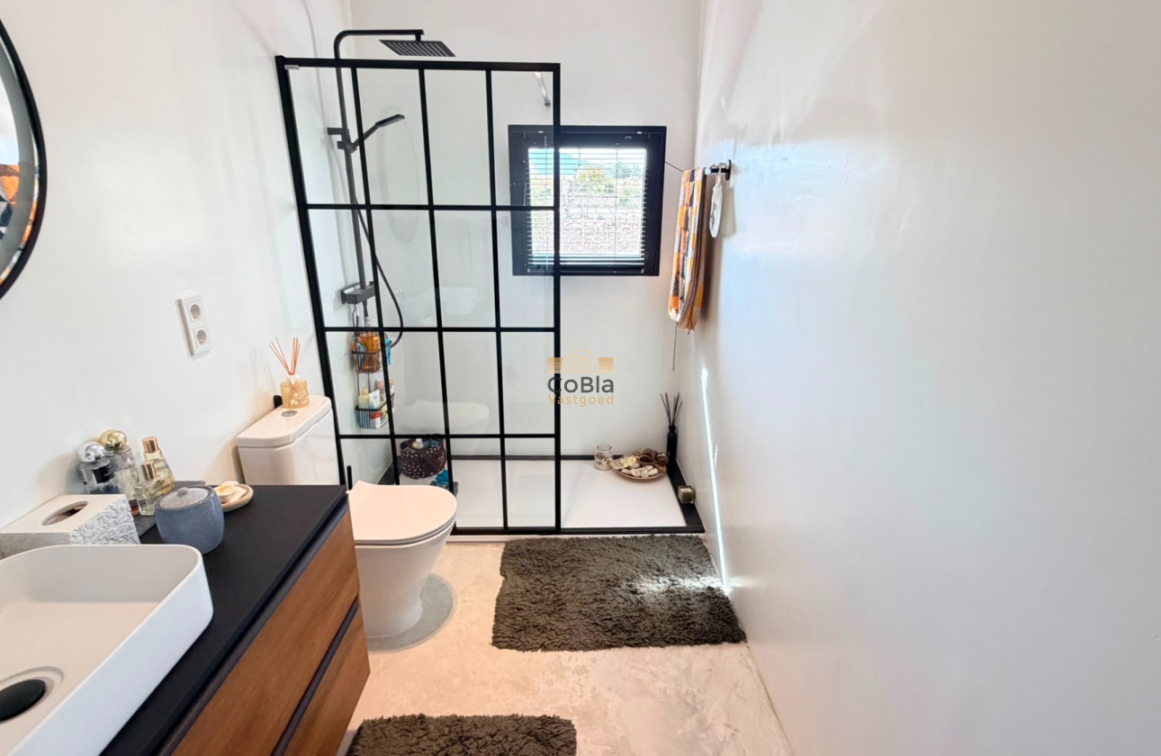 Herverkoop - Detached Villa - Pinoso