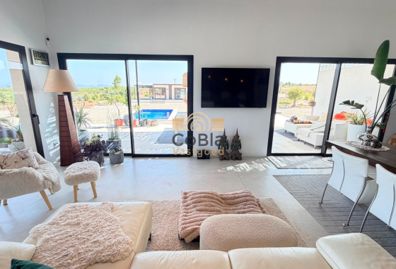 Herverkoop - Detached Villa - Pinoso