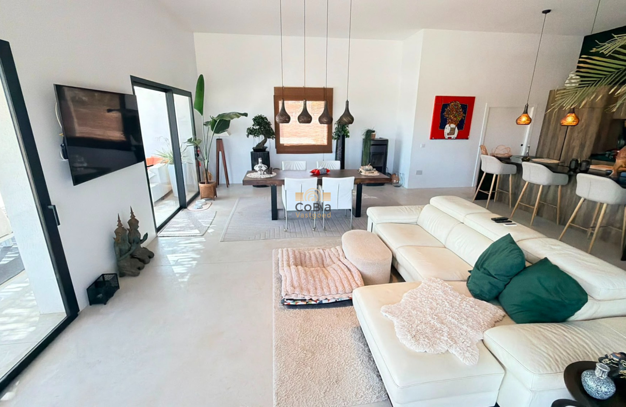 Herverkoop - Detached Villa - Pinoso