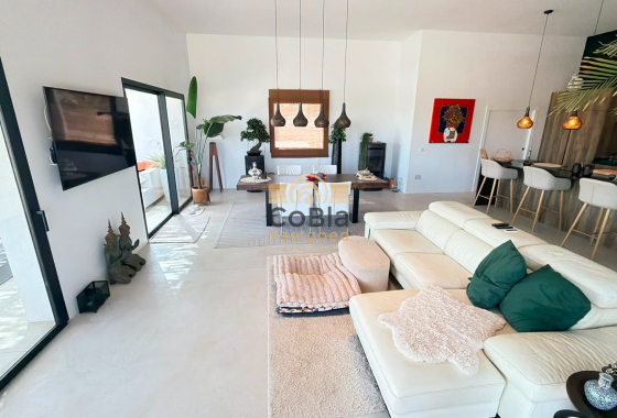 Herverkoop - Detached Villa - Pinoso
