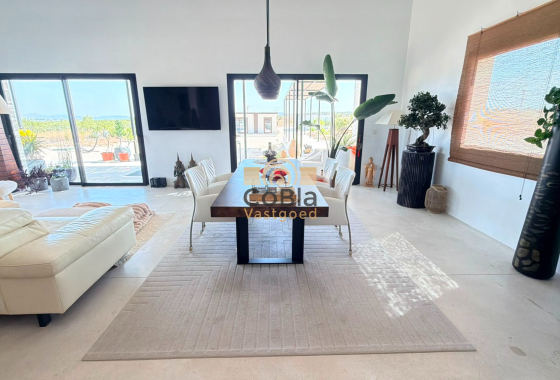 Herverkoop - Detached Villa - Pinoso