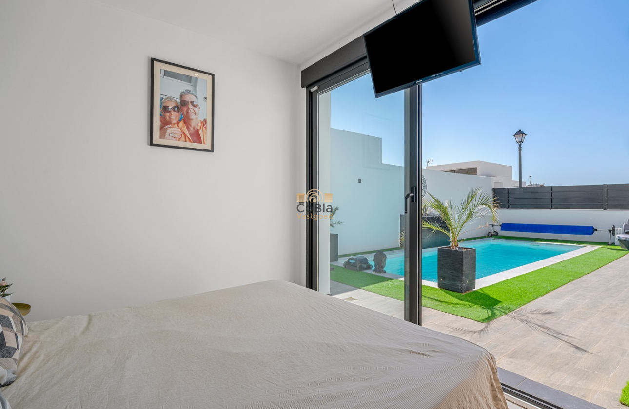 Herverkoop - Villa - Fortuna - Urbanizacion Las Kalendas