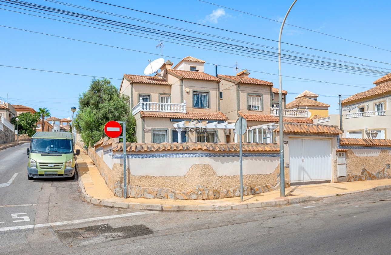 Herverkoop - Villa - Orihuela Costa - El Galan
