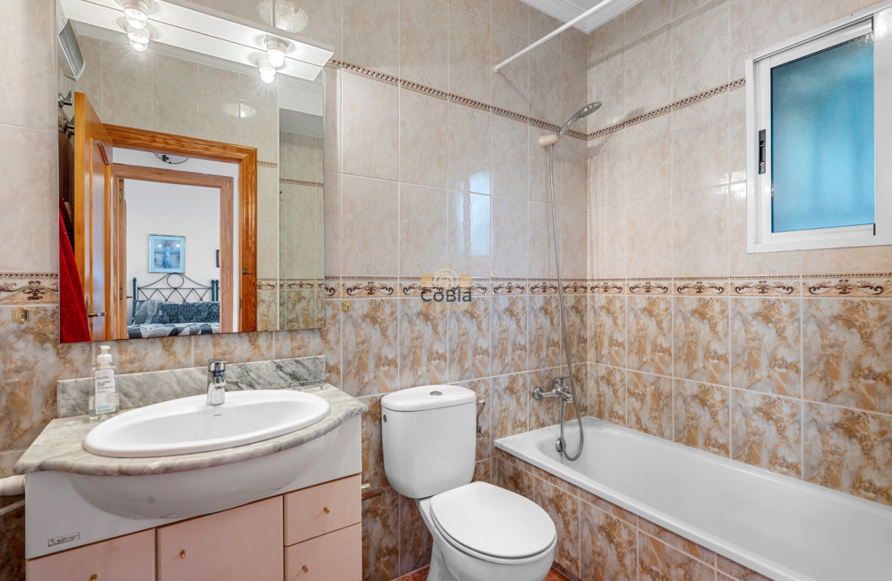 Herverkoop - Villa - Orihuela Costa - El Galan