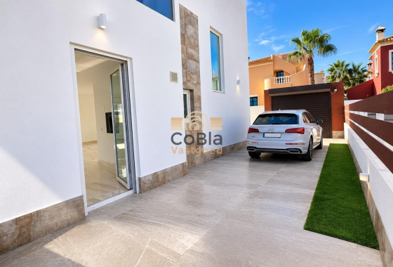 Neue Gebäude - Villa - Ciudad Quesada - La Marquesa Golf