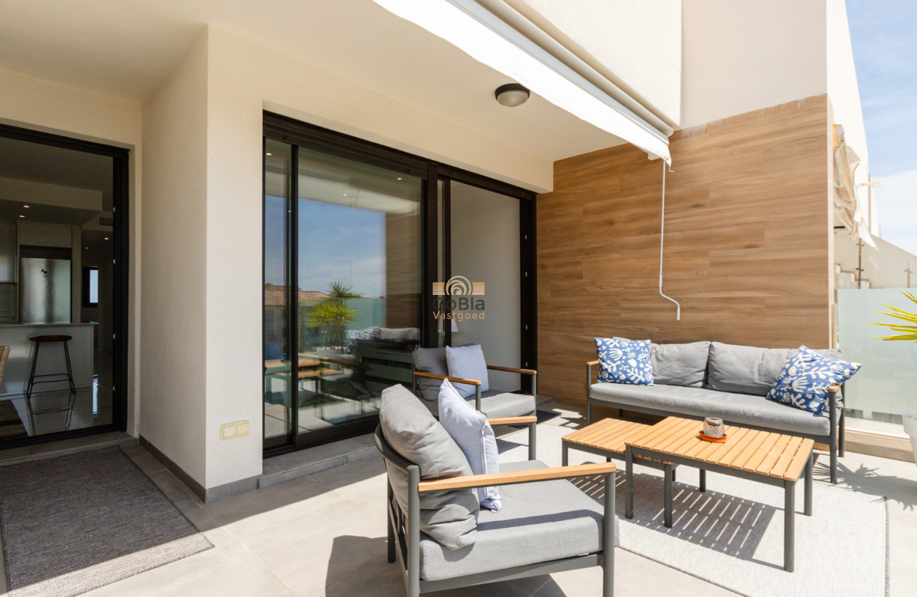 Resale - Apartment - Top Floor Apartment - Orihuela Costa - Villamartín