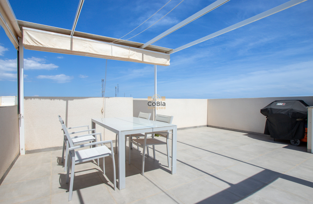 Resale - Apartment - Top Floor Apartment - Orihuela Costa - Villamartín