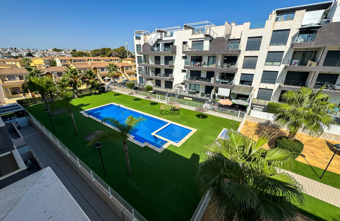 Wiederverkauf - Apartment - Top Floor Apartment - Orihuela Costa - Villamartín