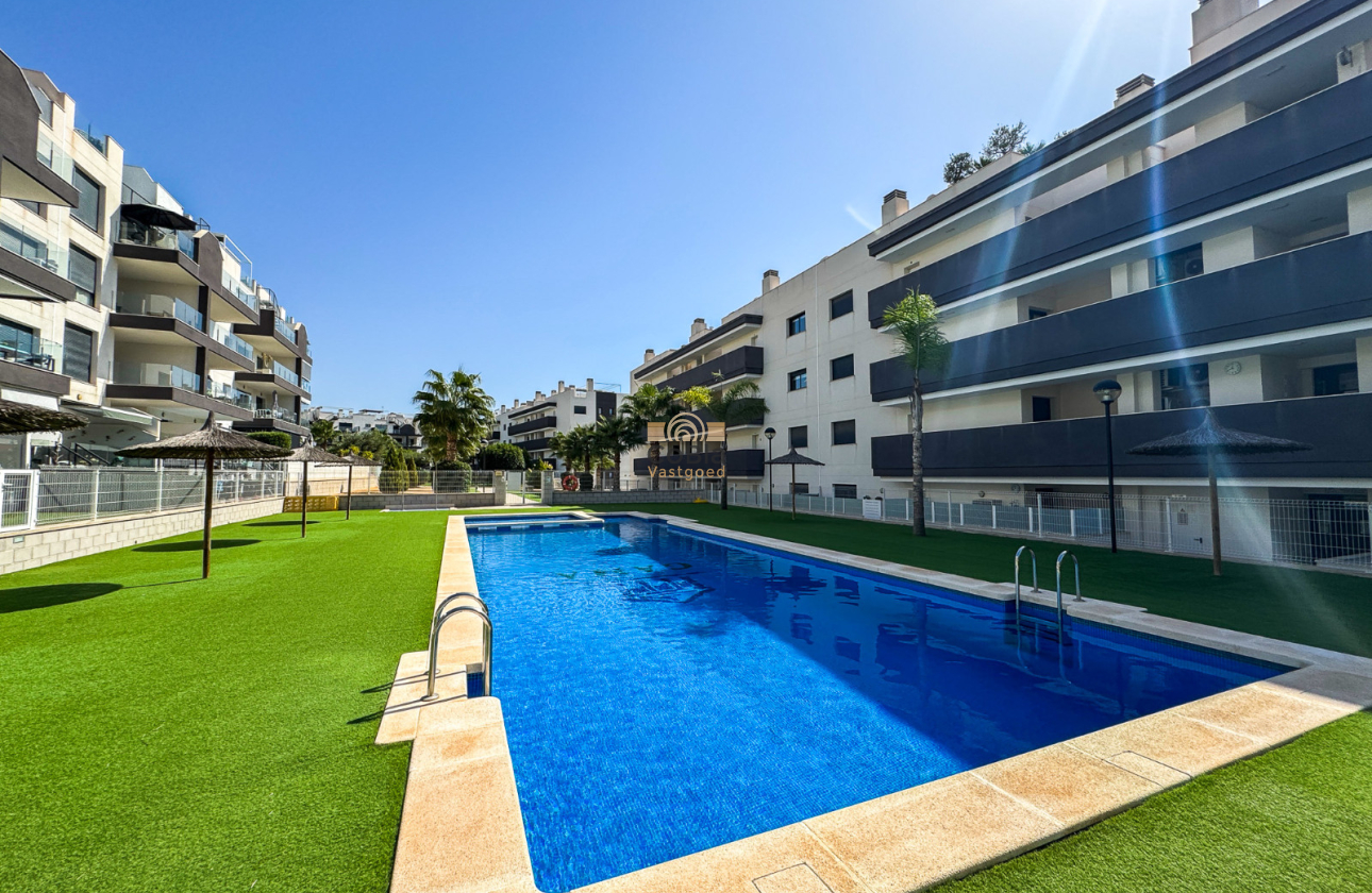 Wiederverkauf - Apartment - Top Floor Apartment - Orihuela Costa - Villamartín