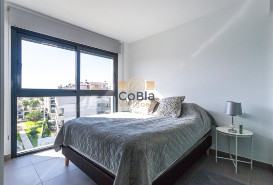 Wiederverkauf - Apartment - Top Floor Apartment - Orihuela Costa - Villamartín