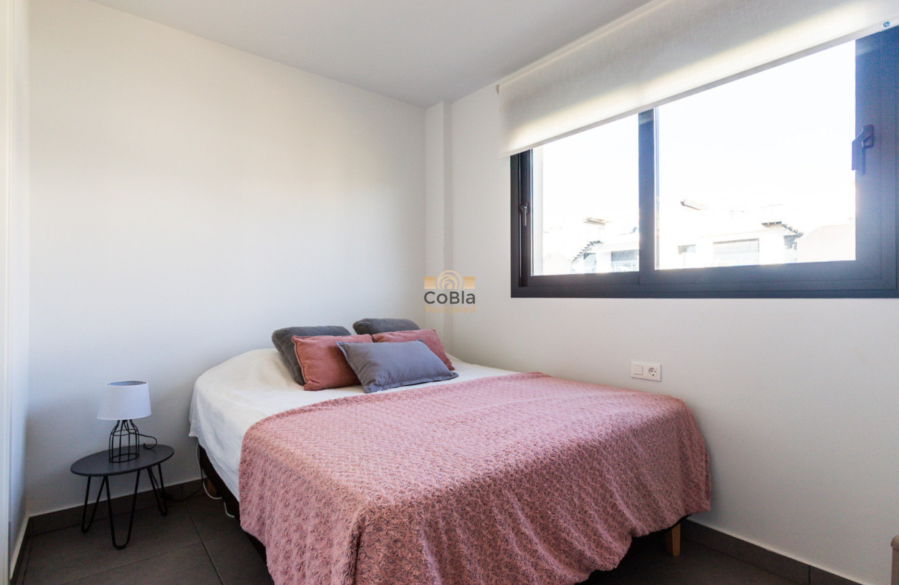 Wiederverkauf - Apartment - Top Floor Apartment - Orihuela Costa - Villamartín