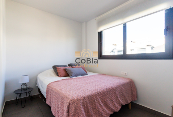 Wiederverkauf - Apartment - Top Floor Apartment - Orihuela Costa - Villamartín