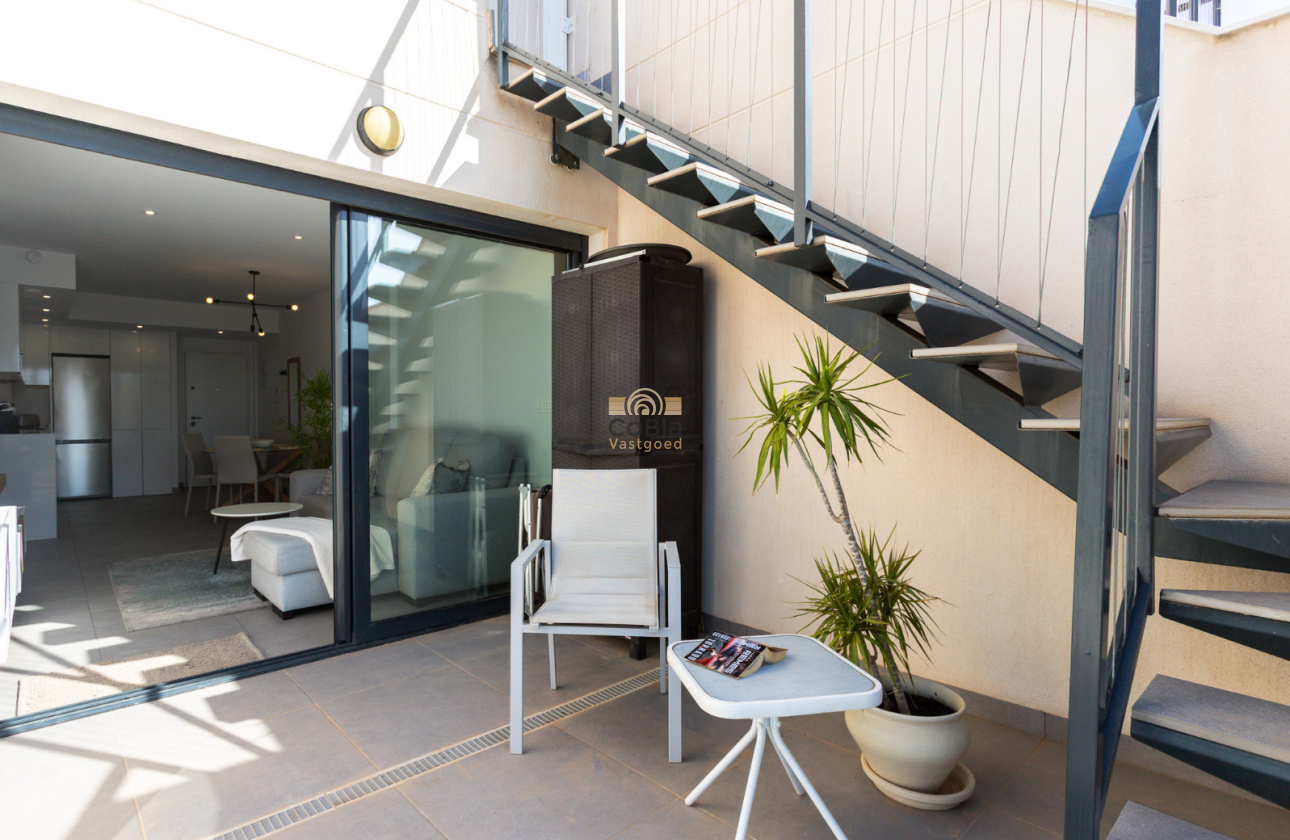 Wiederverkauf - Apartment - Top Floor Apartment - Orihuela Costa - Villamartín