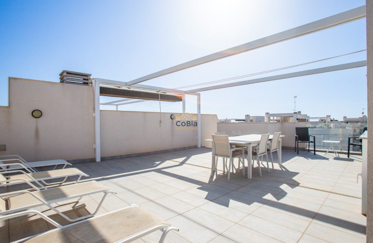 Wiederverkauf - Apartment - Top Floor Apartment - Orihuela Costa - Villamartín