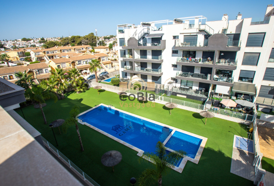Wiederverkauf - Apartment - Top Floor Apartment - Orihuela Costa - Villamartín