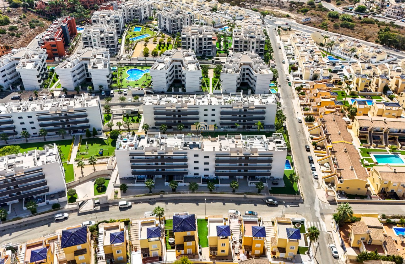 Wiederverkauf - Apartment - Top Floor Apartment - Orihuela Costa - Villamartín