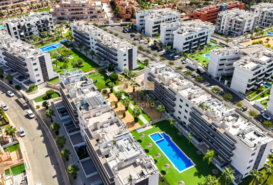 Wiederverkauf - Apartment - Top Floor Apartment - Orihuela Costa - Villamartín