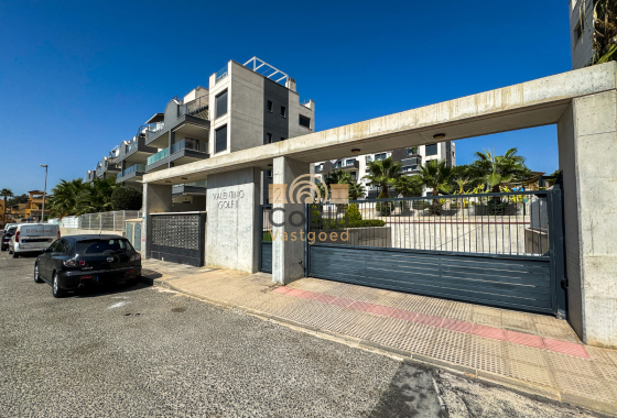 Wiederverkauf - Apartment - Top Floor Apartment - Orihuela Costa - Villamartín