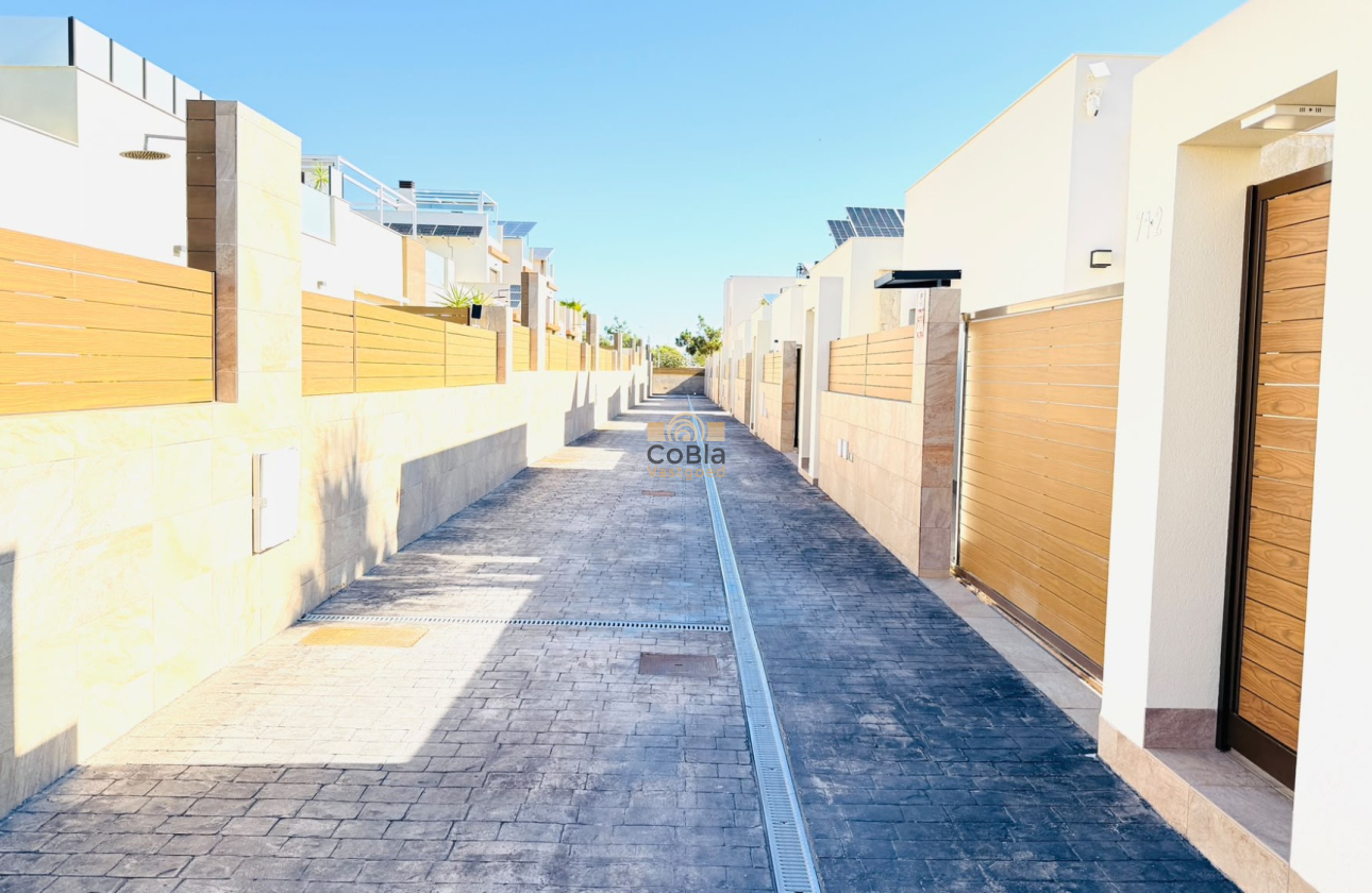 Herverkoop - Semi Detached Villa - Los Montesinos - La Herada