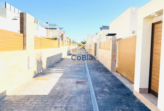 Herverkoop - Semi Detached Villa - Los Montesinos - La Herada