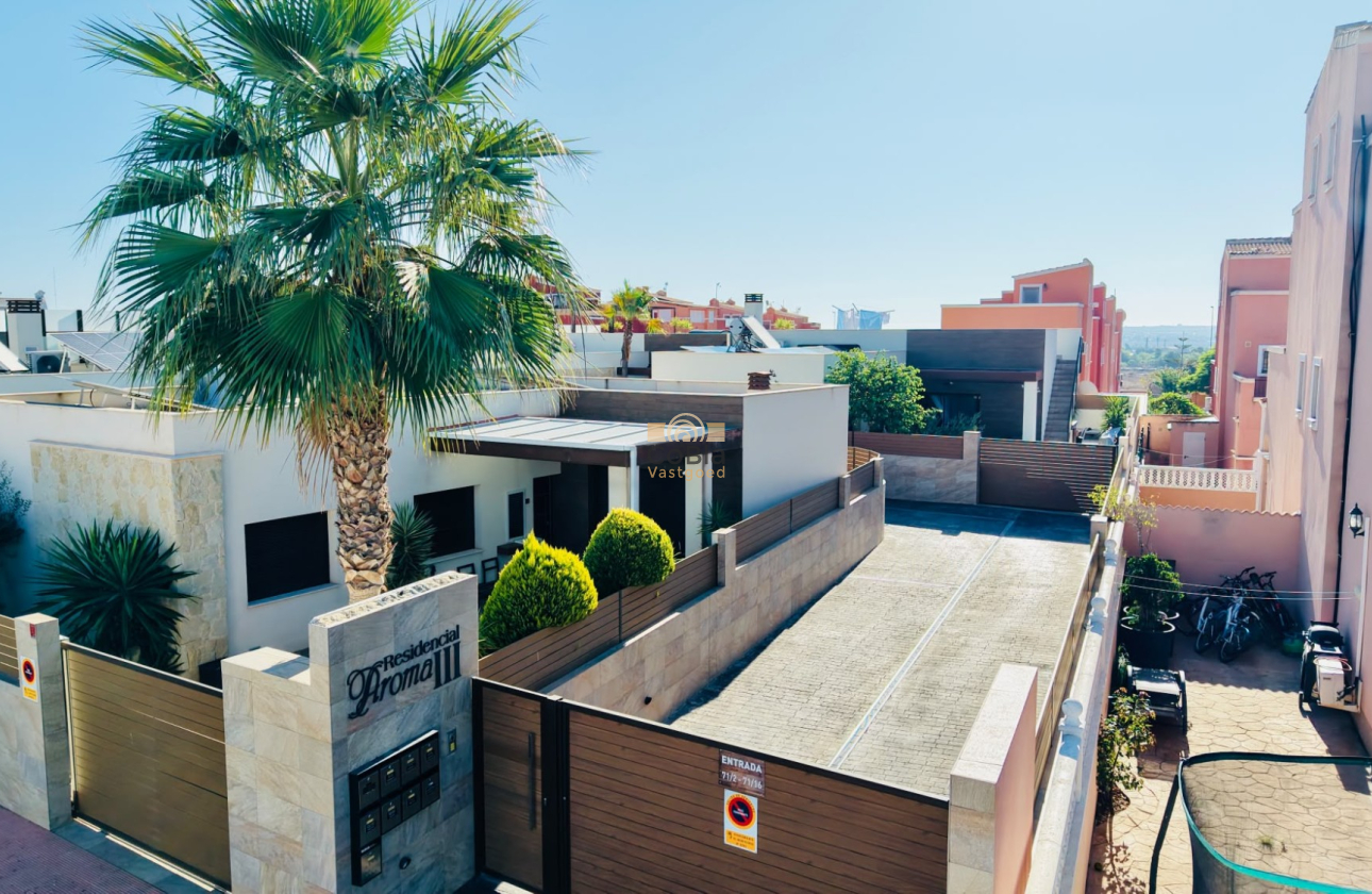 Herverkoop - Semi Detached Villa - Los Montesinos - La Herada