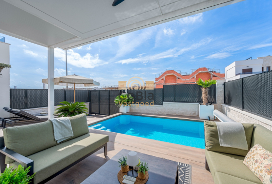 Herverkoop - Villa - Orihuela Costa - Orihuela