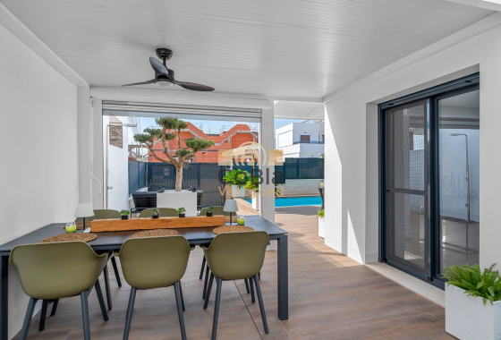 Herverkoop - Villa - Orihuela Costa - Orihuela