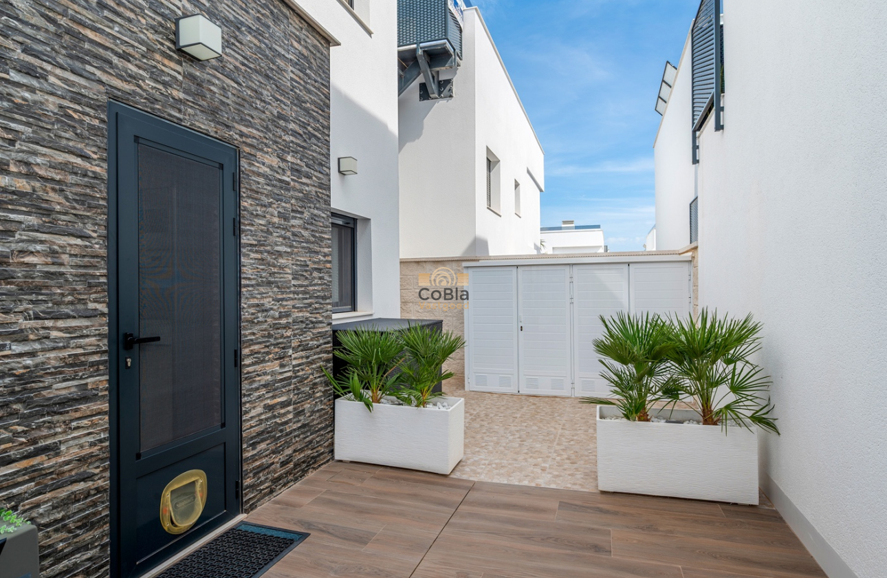 Herverkoop - Villa - Orihuela Costa - Orihuela