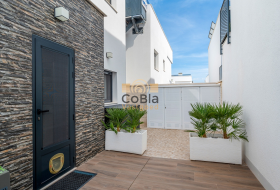 Herverkoop - Villa - Orihuela Costa - Orihuela