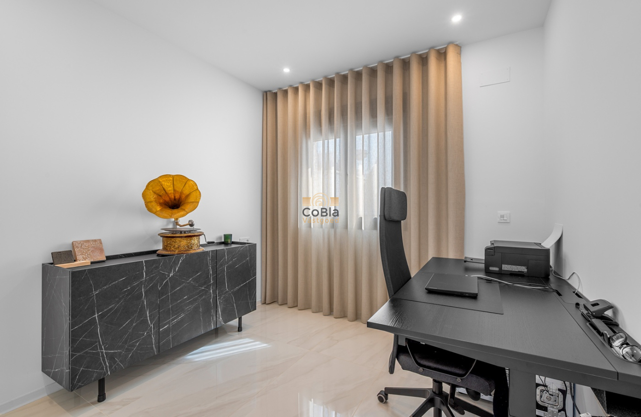 Herverkoop - Villa - Orihuela Costa - Orihuela