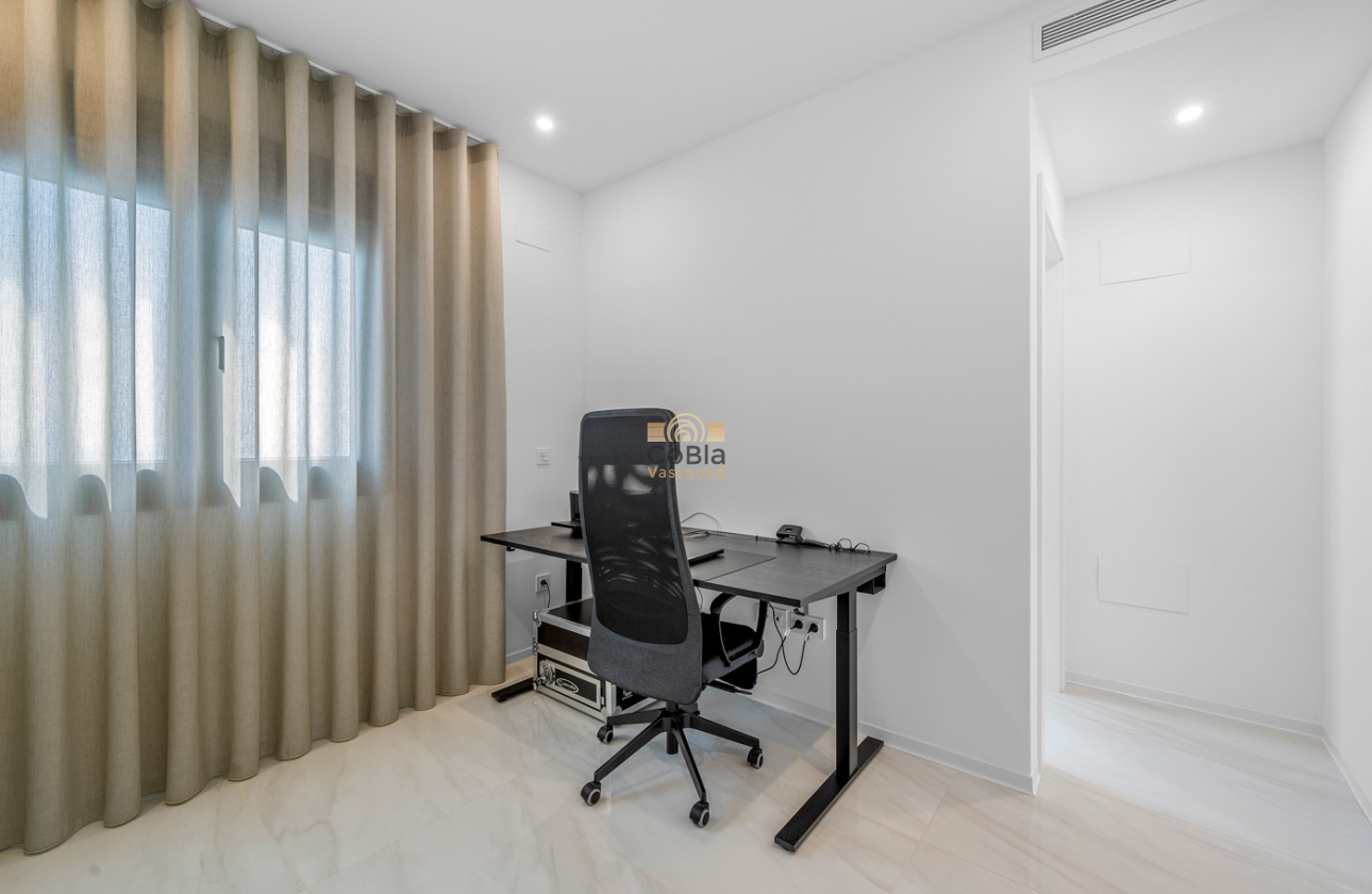 Herverkoop - Villa - Orihuela Costa - Orihuela