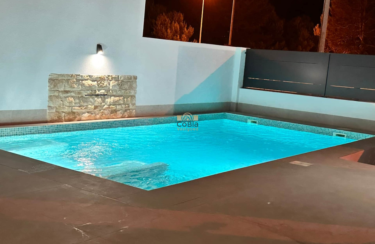 Herverkoop - Detached Villa - Dolores
