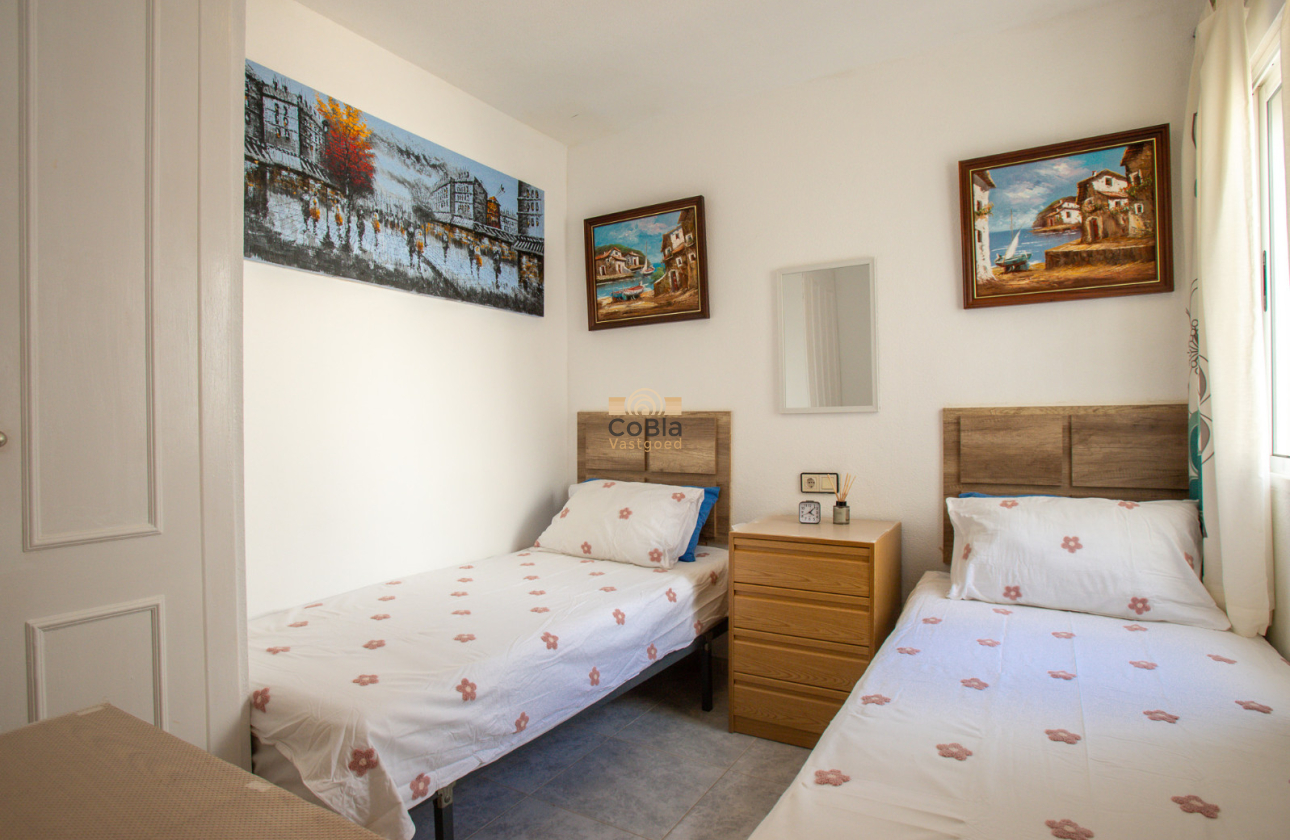 Herverkoop - Apartment - Top Floor Apartment - Orihuela Costa - Los Almendros-La Florida