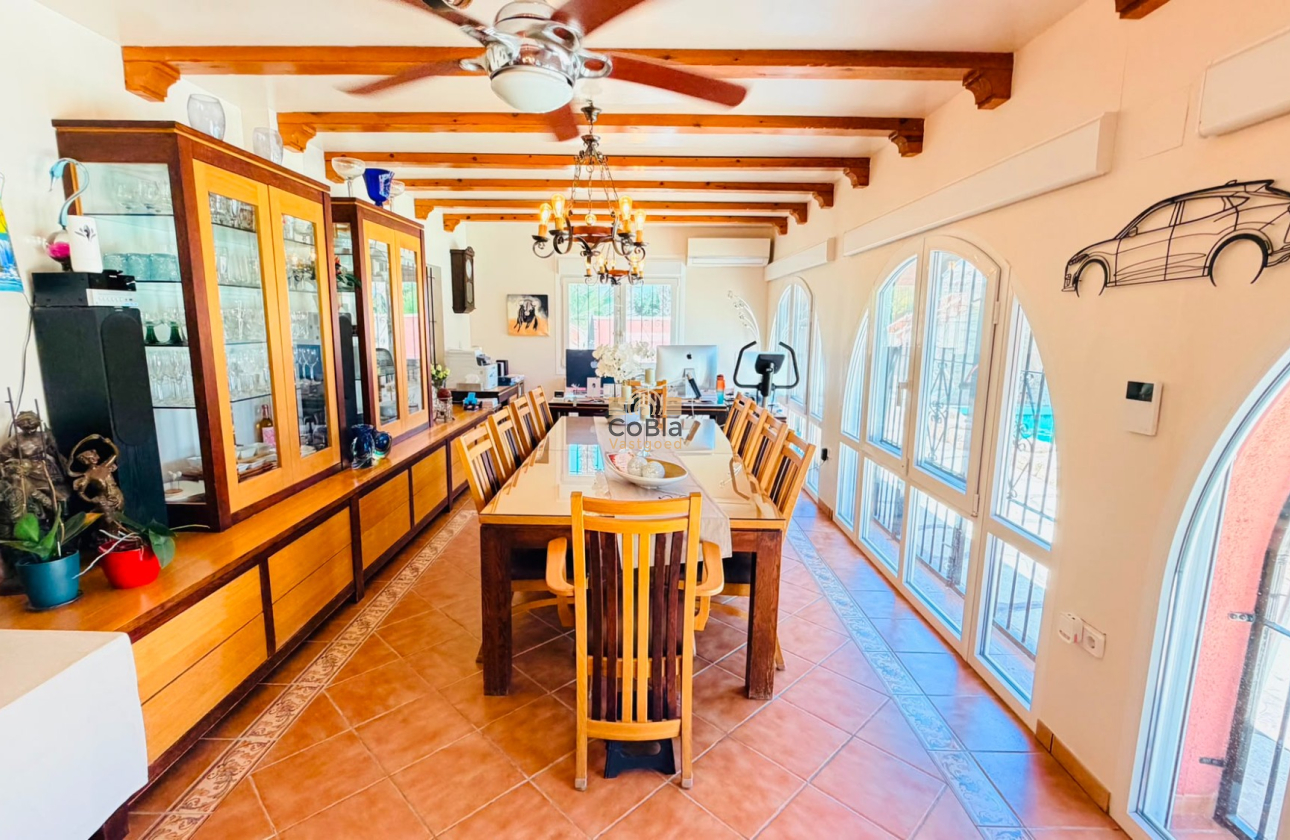 Herverkoop - Detached Villa - Daya Vieja