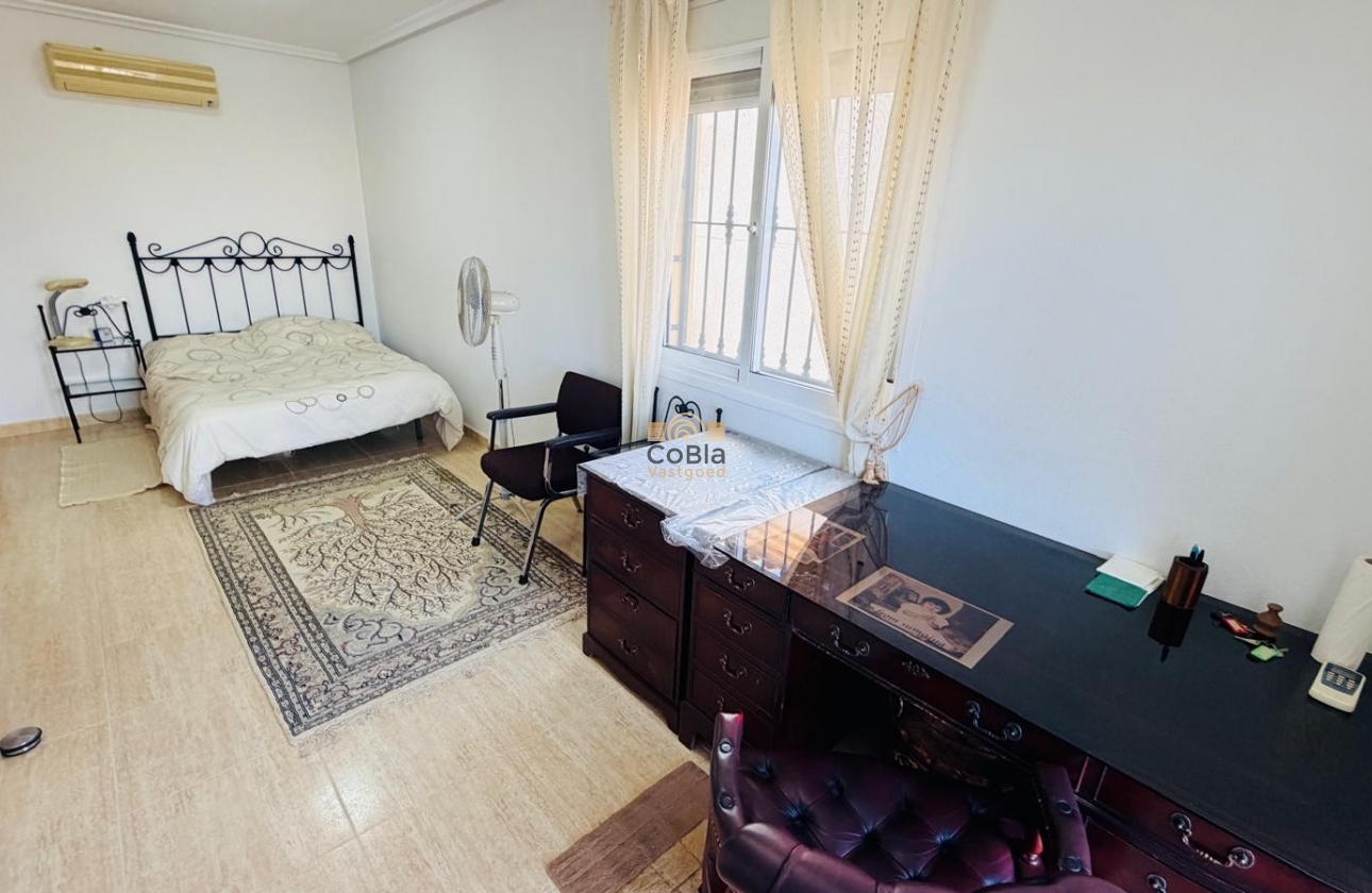 Herverkoop - Detached Villa - Los Montesinos - La Herrada