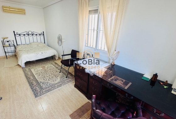 Herverkoop - Detached Villa - Los Montesinos - La Herrada