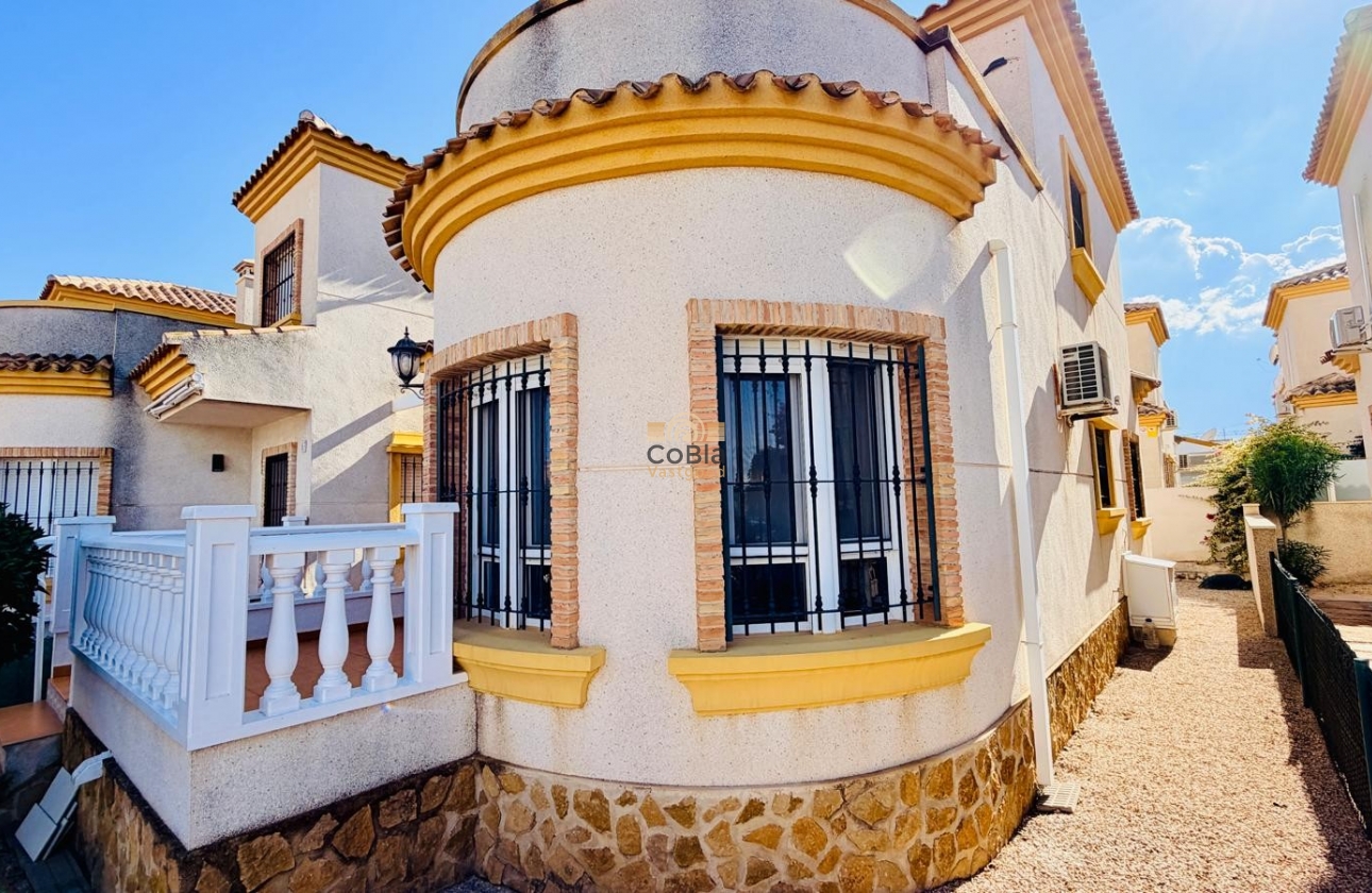 Herverkoop - Detached Villa - Los Montesinos - La Herrada
