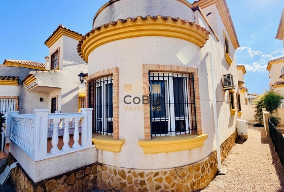 Herverkoop - Detached Villa - Los Montesinos - La Herrada