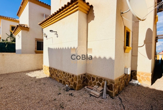 Herverkoop - Detached Villa - Los Montesinos - La Herrada