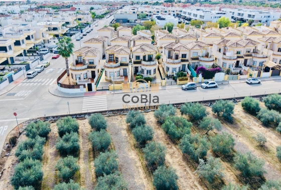 Herverkoop - Detached Villa - Los Montesinos - La Herrada