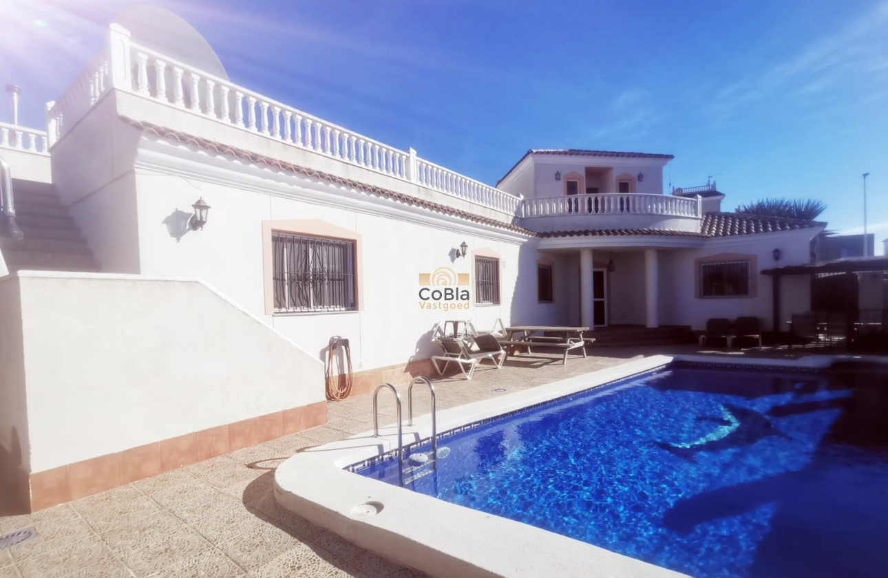 Resale - Villa - Los Alcazares - Town