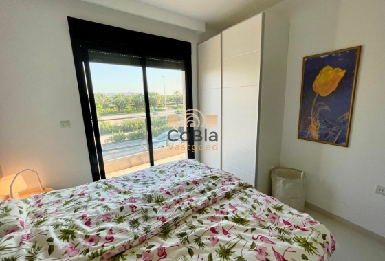 Resale - Apartment - Pilar de la Horadada - Mil Palmeras