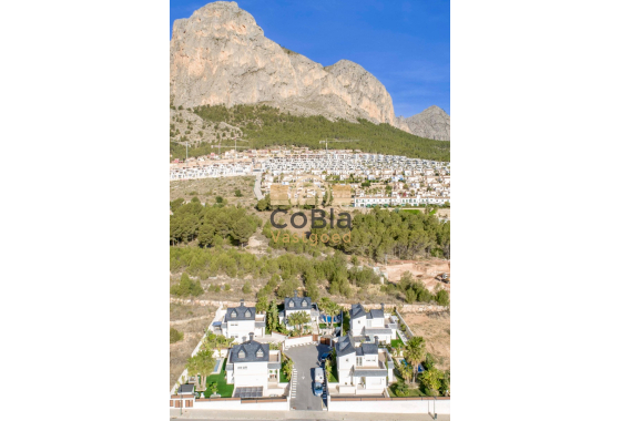 Resale - Villa - Polop