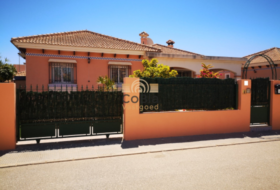 Wiederverkauf - Villa - Los Montesinos - Los Montesinos - Urb. La Herrada