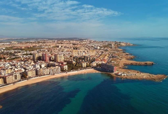 Neue Gebäude - Apartment - Torrevieja - Playa de los Locos